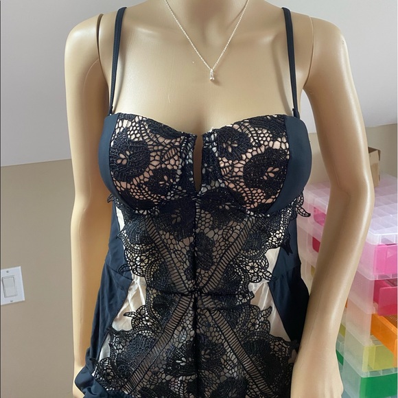 SWIMSUIT - Picture 9 of 9